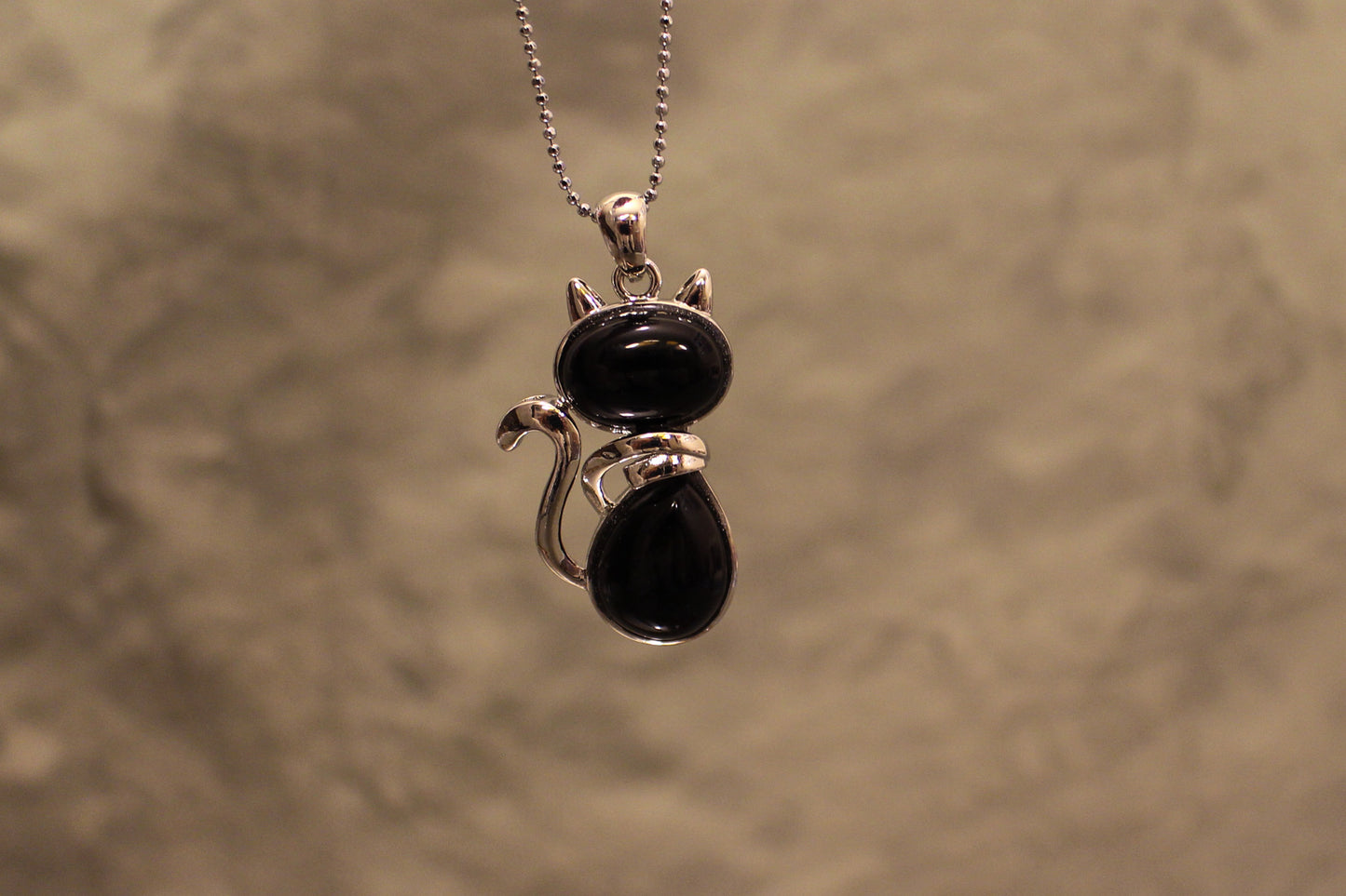 Black Agate Cat Pendant Necklace