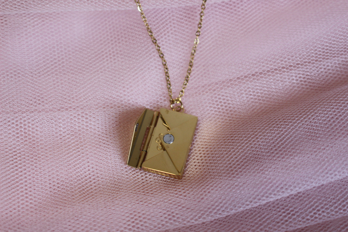 "I Love You" Openable Envelope Necklace